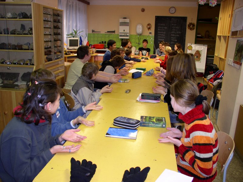 Pravideln sch?zky MOP ve ?tvrtek